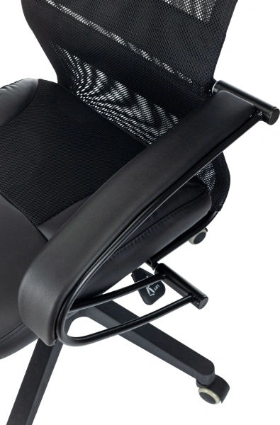 Кресло Бюрократ CH Нова Люкс Сетка/экокожа черная