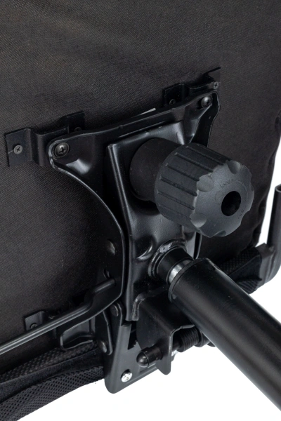 Кресло Бюрократ CH Нова Люкс Сетка/экокожа черная